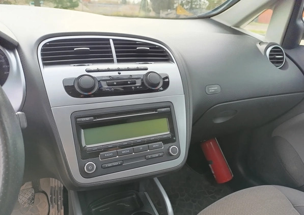 Seat Altea XL cena 17000 przebieg: 237000, rok produkcji 2010 z Czyżew małe 79